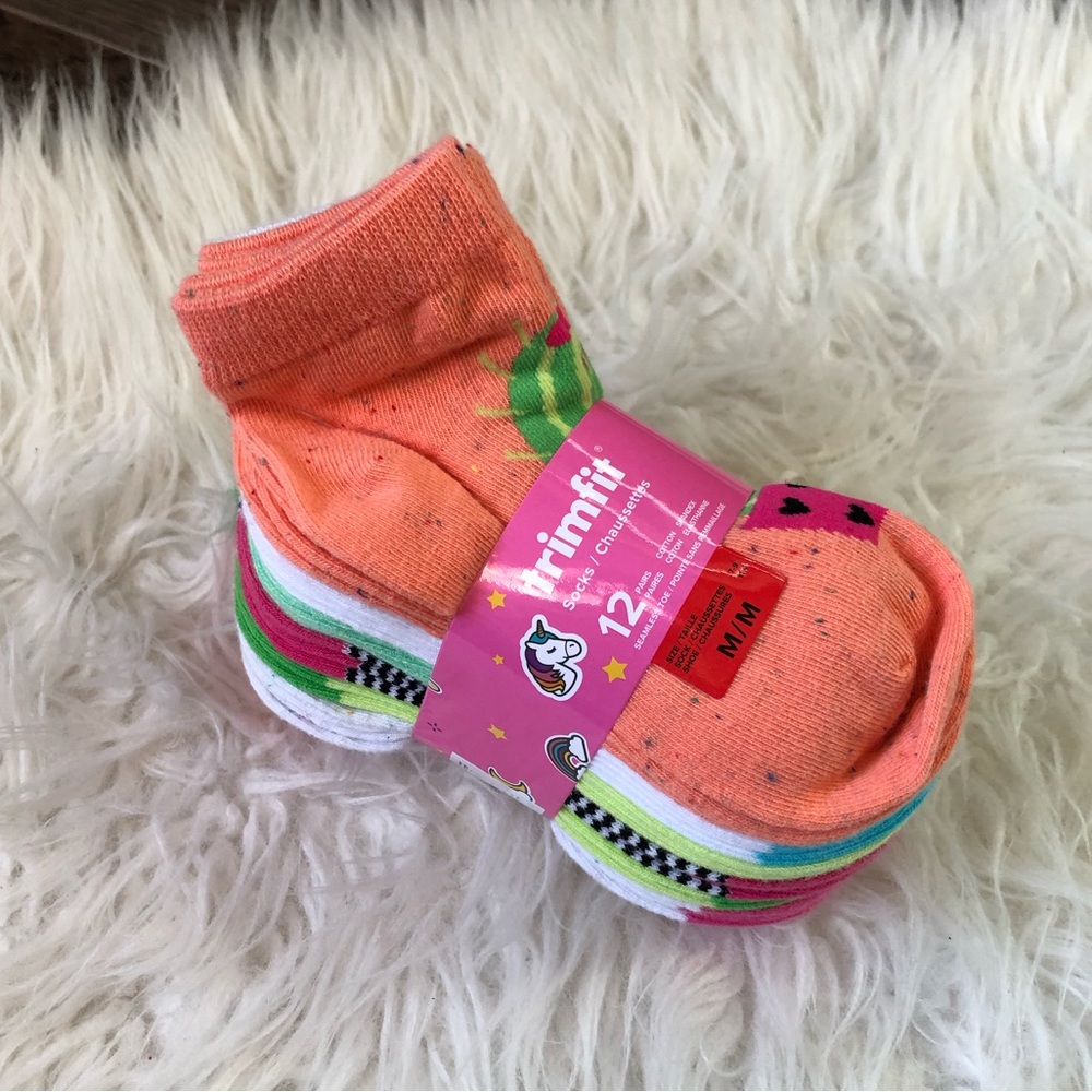 NWT Pack of 12 Pairs of Socks